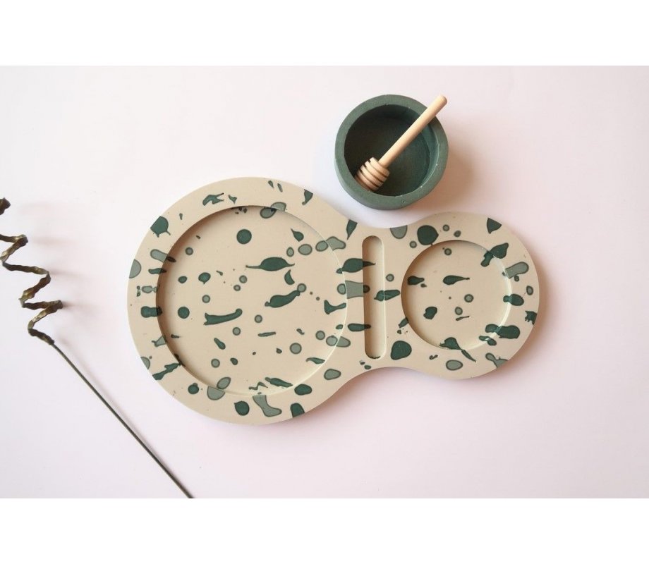 Handcrafted Apple Tray with Abstract Design and Green Honey Bowl - Graciela Noemi